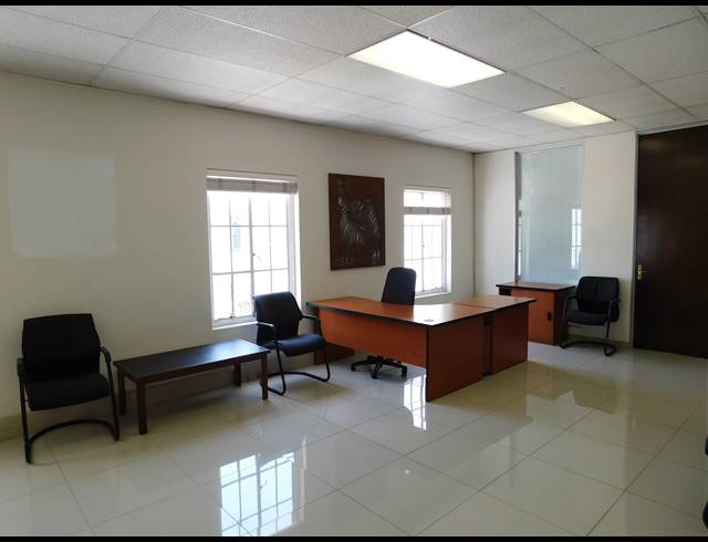 610M² OFFICE FOR SALE IN FERNDALE
